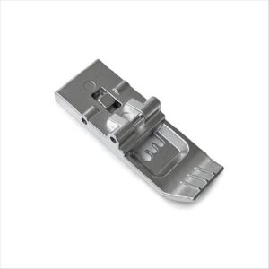 Pied d’attache en métal